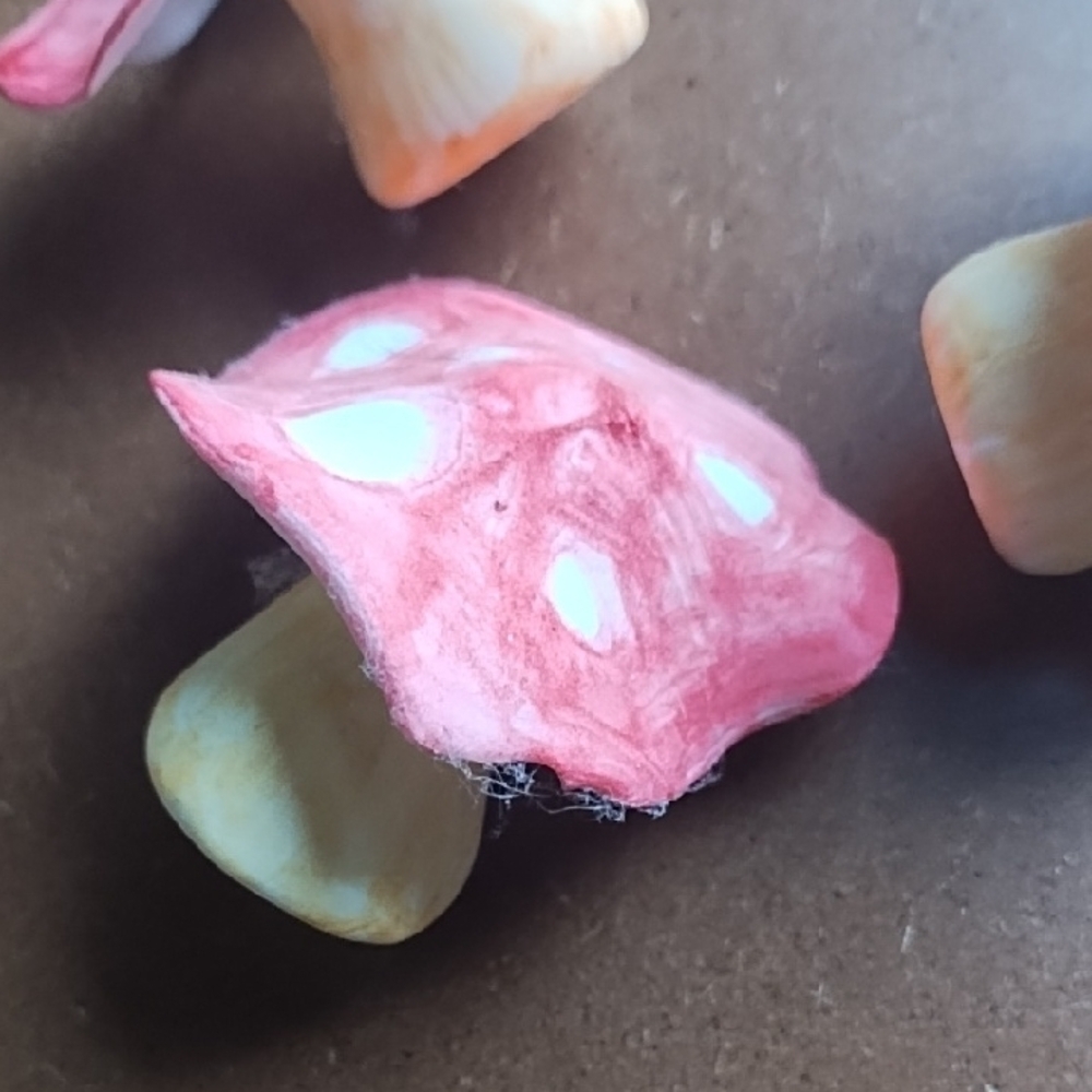🦋 10 For $10 🦋 Pink and Cream Mushroom Decor - Picture 3 of 8